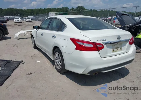 2017 Nissan Altima 2.5 S z USA, uszkodzony, nr VIN 1N4AL3AP7HC476187